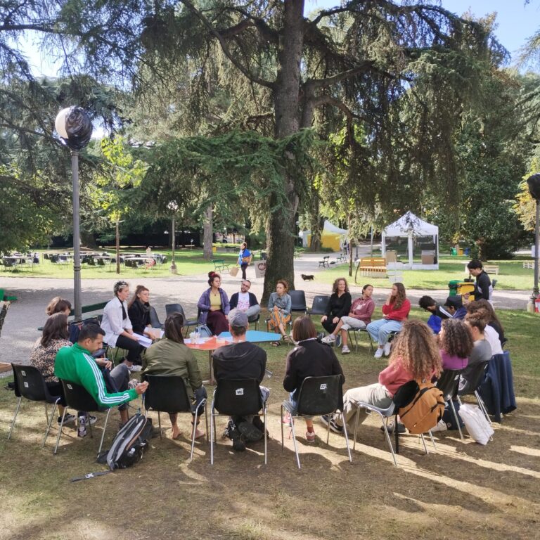 foto tavolo femminista DINAMICO 2